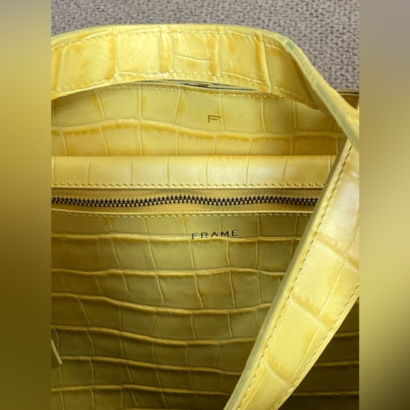 FRAME Les Second Embossed Leather Tote - Picture 13 of 16